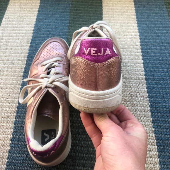Veja Two-Tone Platform Sneakers - Picture 1 of 5